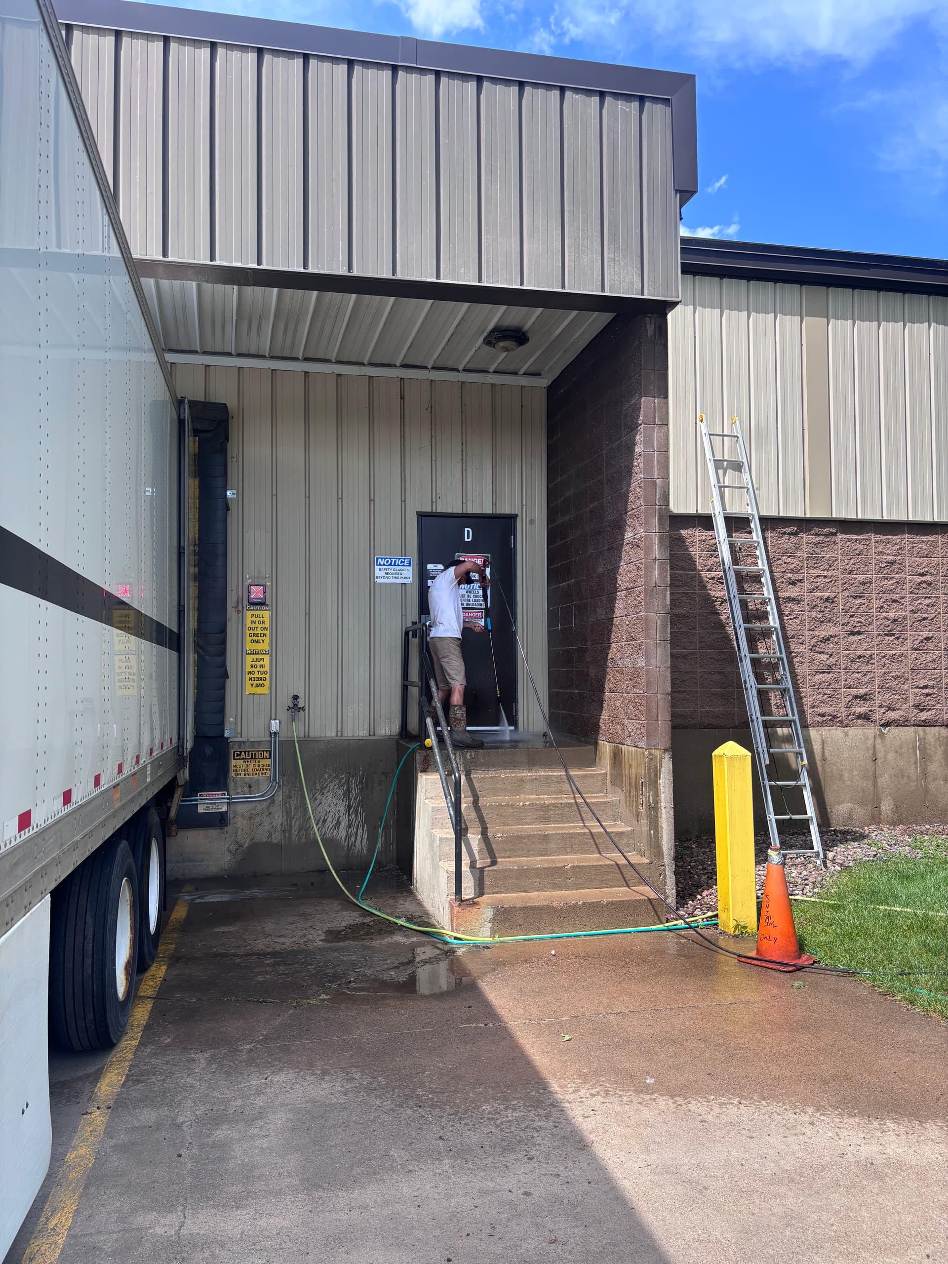 Gallery photos for Concrete and Block Wall Wash at Great Northern Corporation: Image #9