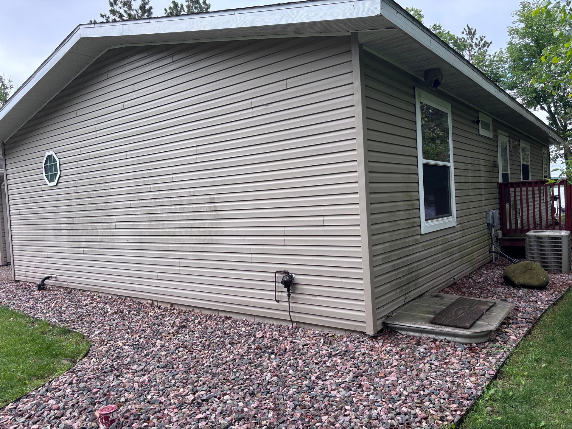 Gallery photos for Full House Wash and Gutter Cleaning on a Lakefront Home: Image #3